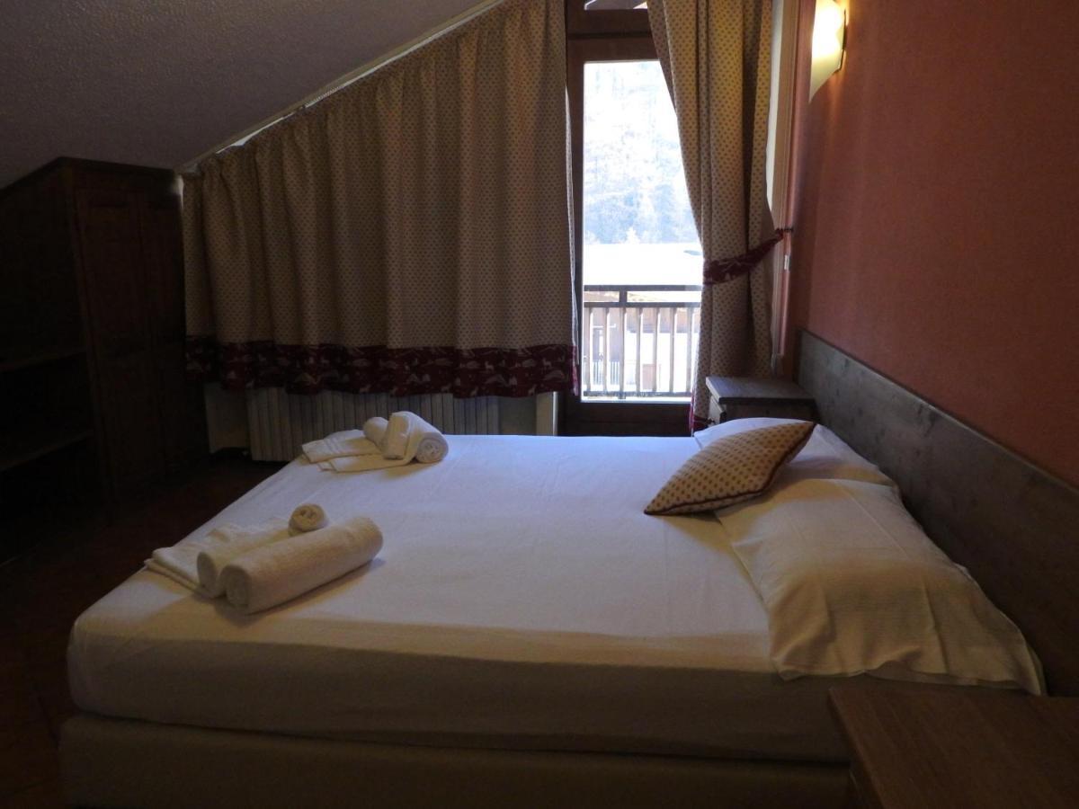 Hotel Sciatori Сестриере Екстериор снимка
