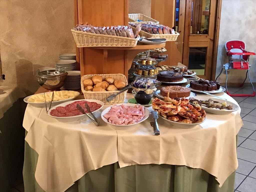 Hotel Sciatori Сестриере Екстериор снимка